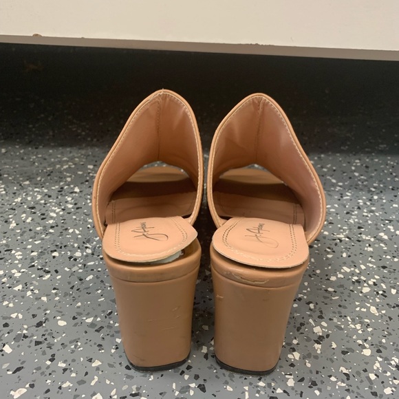 [USED] Zooshoo: Nude Mules - Picture 4 of 4